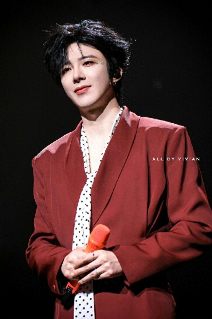 秦海璐直觉是对的,35岁变了面相的刘宇宁,给娱乐圈男星提了个醒