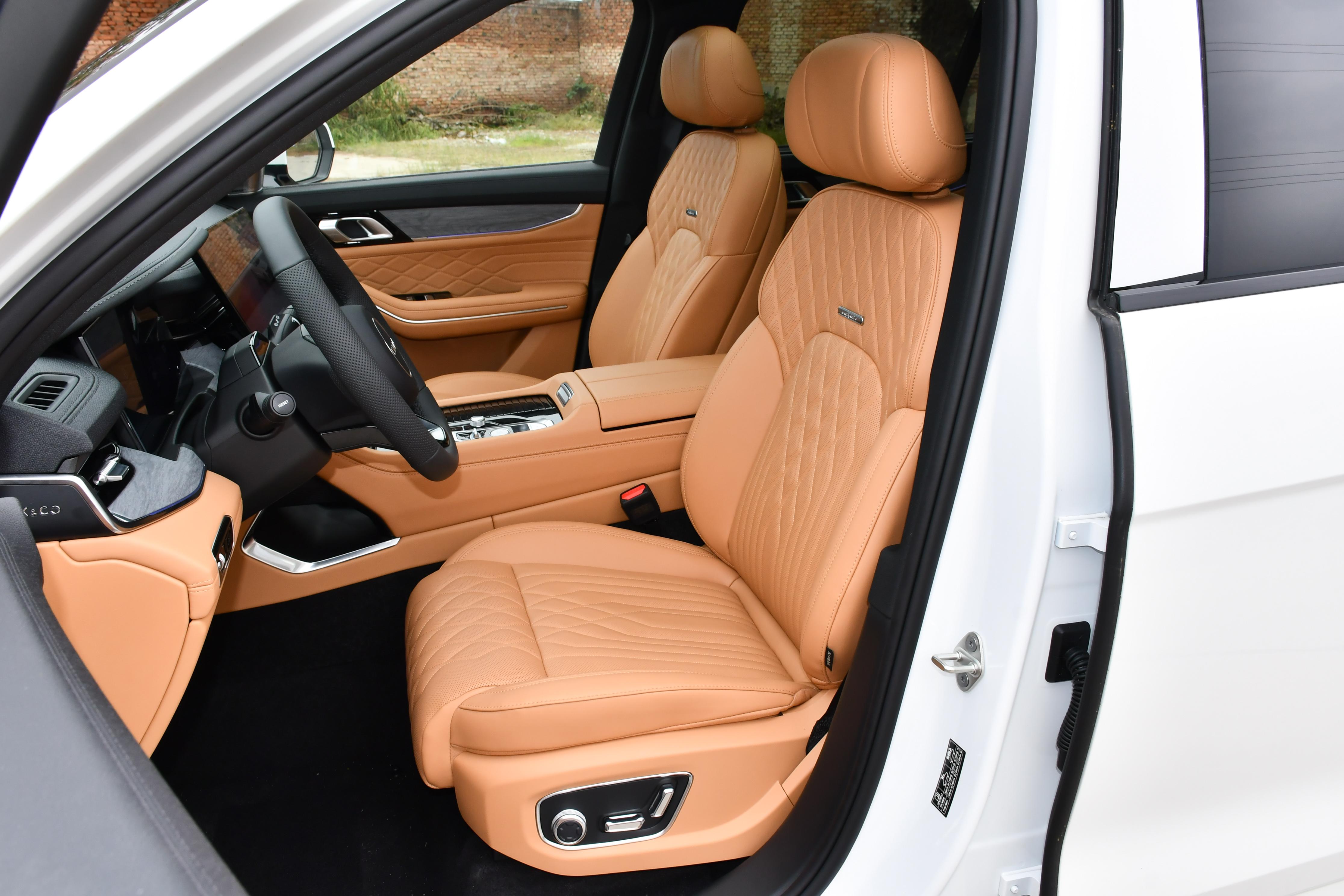 领克09发力！标配四驱+沃尔沃架构底盘+2.0T动力+多重福利加持