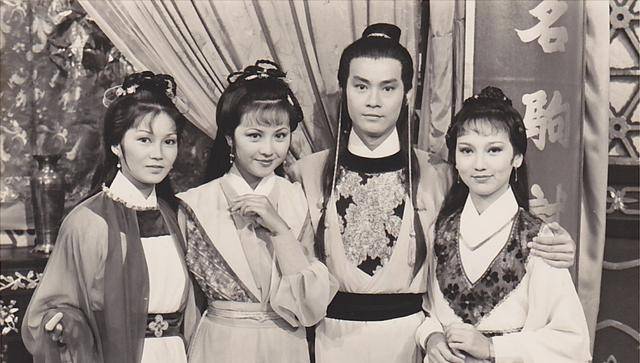 TVB前女星前夫为出家而离婚，如今两人从夫妻变师徒