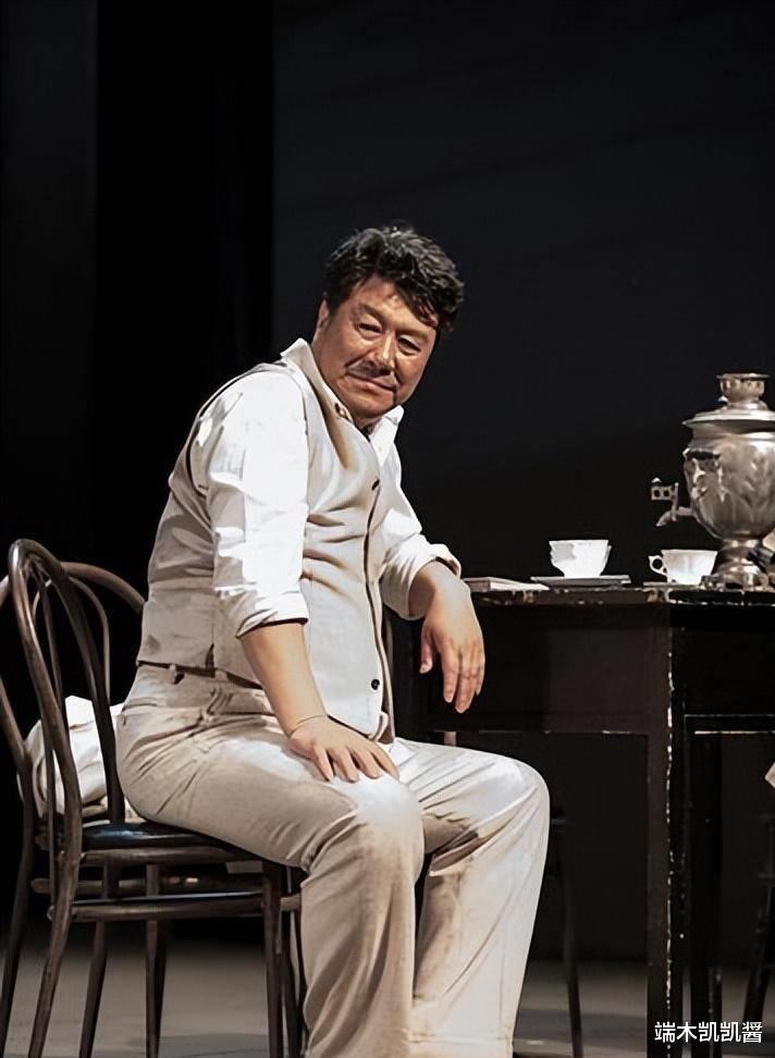 演员宋忆宁现状:低调定居上海和丈夫吕凉很恩爱,女儿是翻译