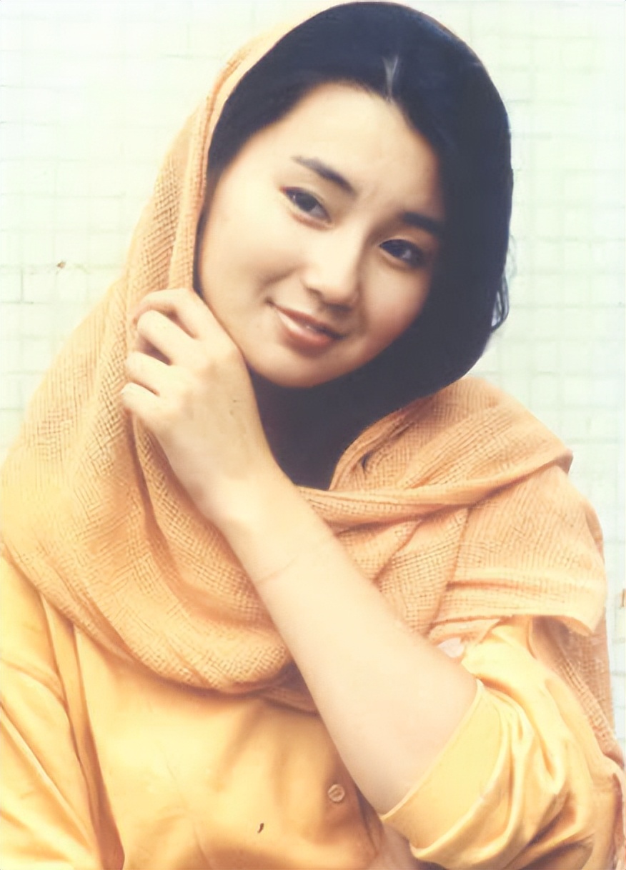 王晶不再隐瞒!曝光张曼玉60岁不婚不育内幕,主因不是梁朝伟