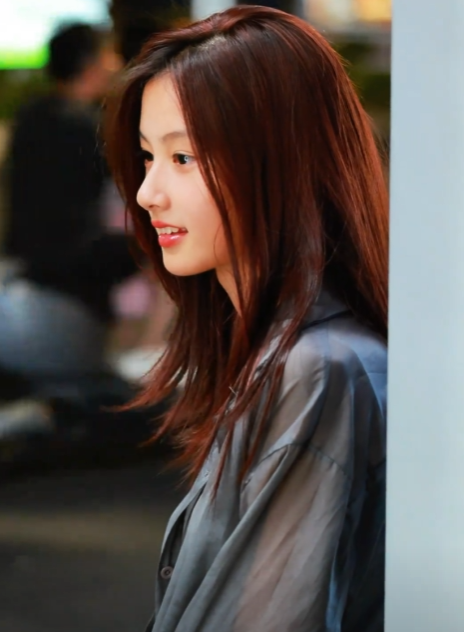 一夜之间全是恶评!撞脸张柏芝女孩爆红仅半月,令人恶心一幕发生