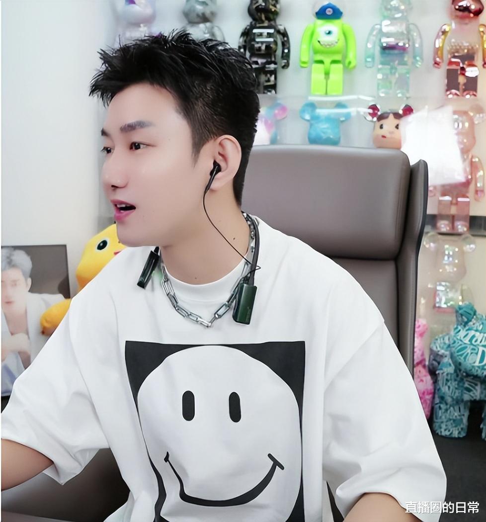 近5亿违约金！人气下滑严重，主播阿哲心态崩溃要退网？