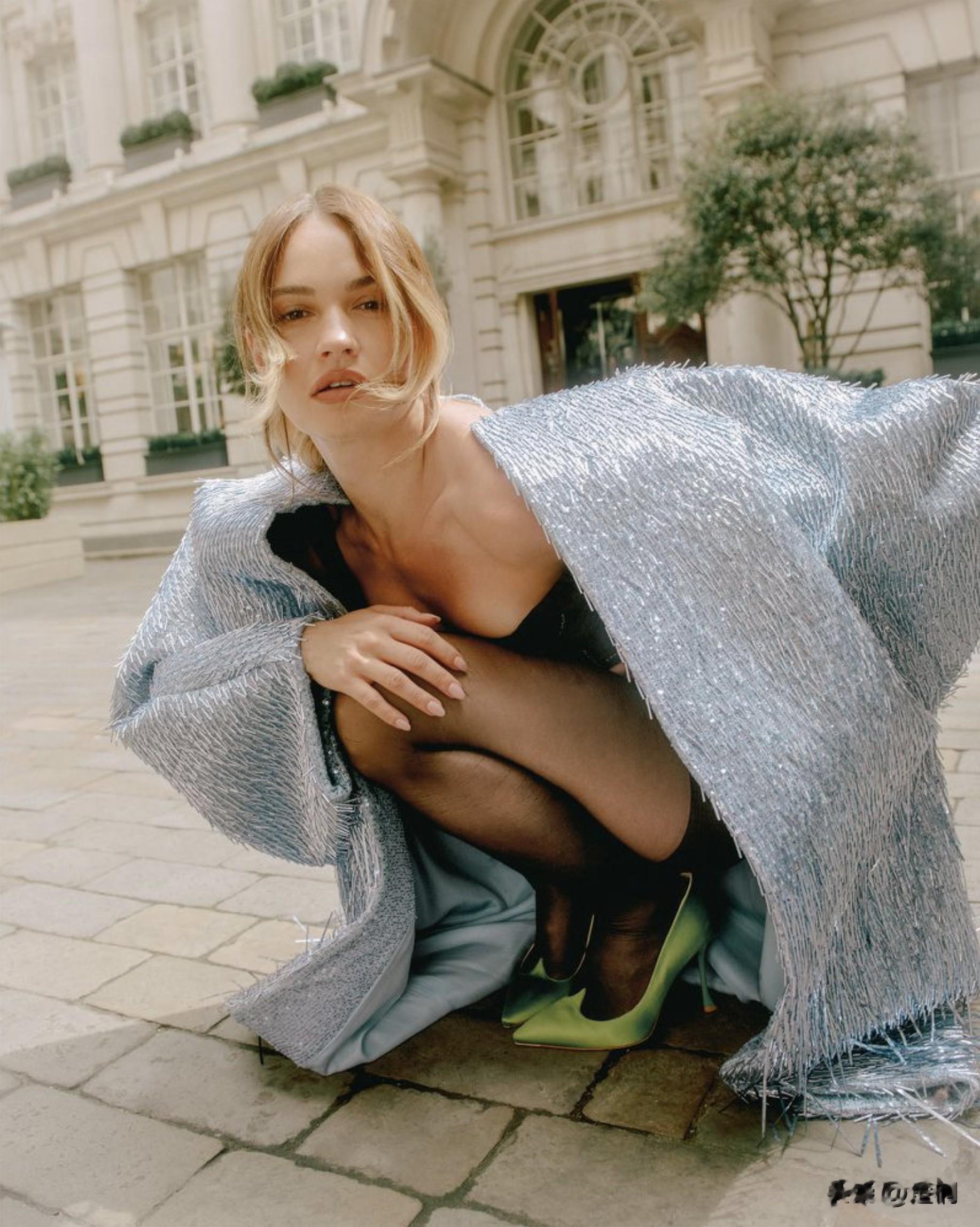 英国影星莉莉·詹姆斯,《WWW》杂志深度专访时尚摄影