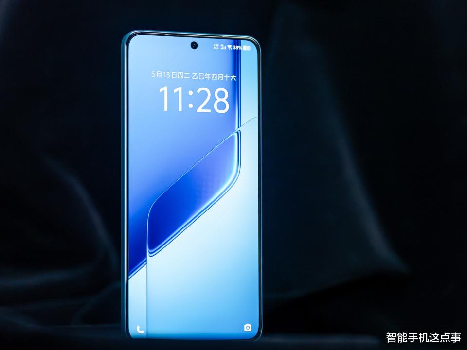 iQOO Neo11后蓋現真容：金屬中框+7.5K大電池，配置拉滿！