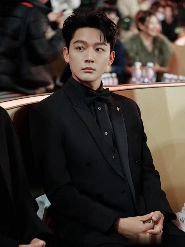 网评心中最帅剧90生TOP！《折腰》刘宇宁落榜，《藏海传》肖战第3