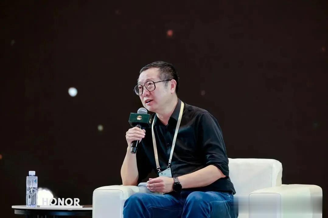 敢和劉慈欣叫板的AI誕生了