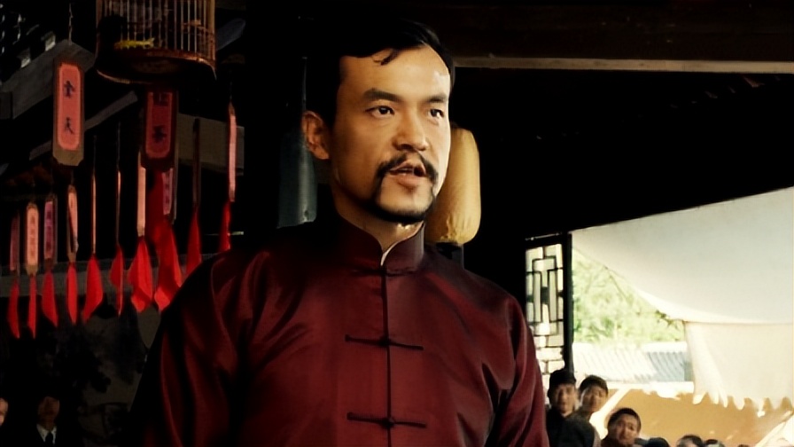 段奕宏说的没错，不拍戏就消失的廖凡，早已在另一个圈子红得发紫