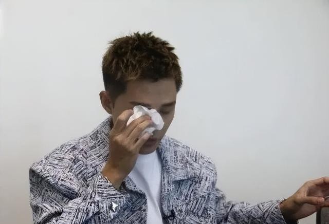 因先天缺陷惹怒未婚妻！TVB小生极无奈：已做好准备不能正常生活