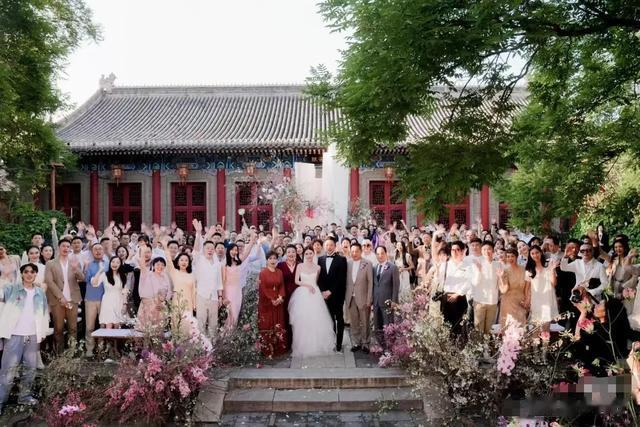 汪小菲和马筱梅的北京婚礼,真是羡煞旁人,祝幸福久久!