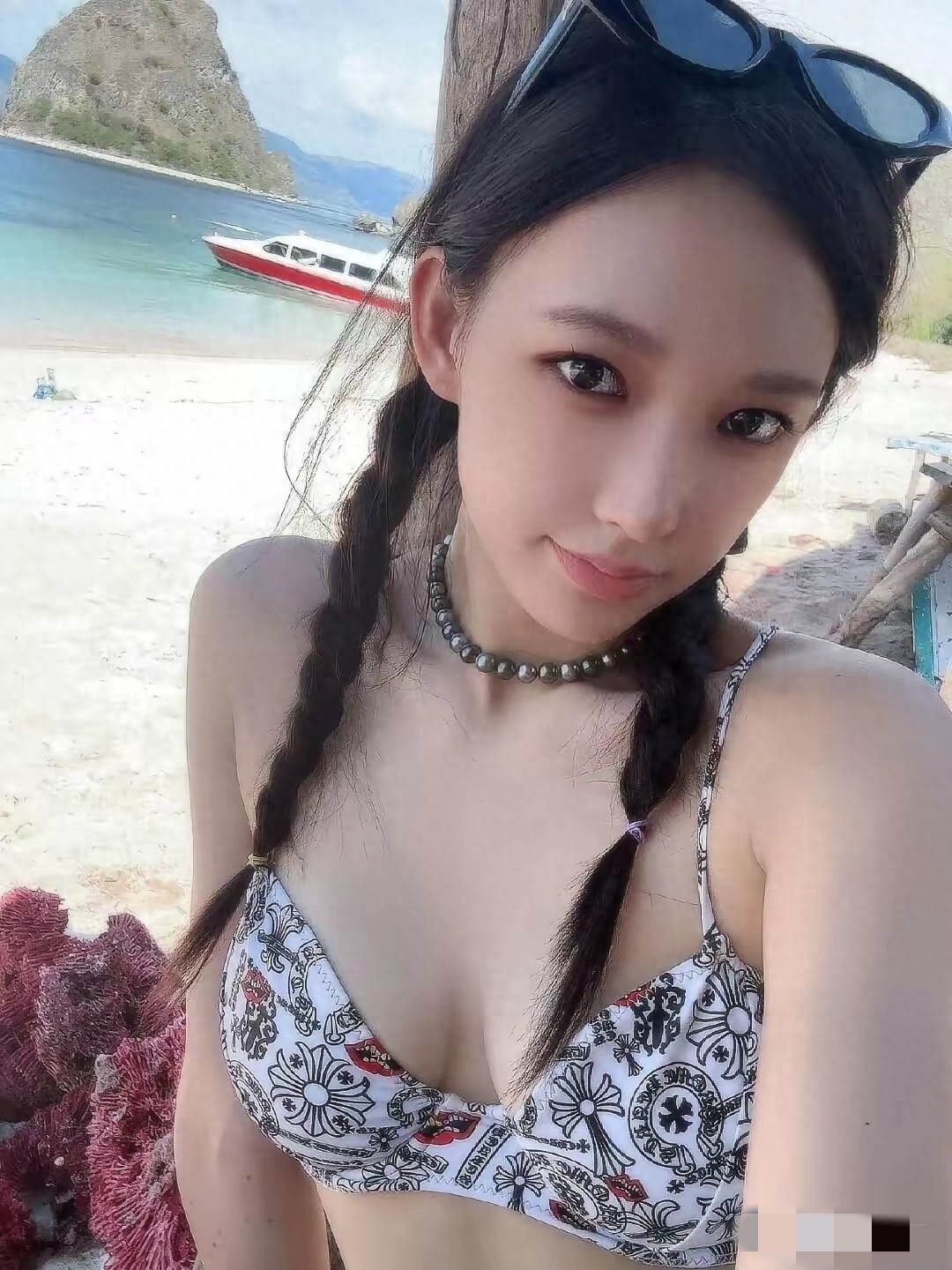 程潇,好身材藏不住,美的优雅大气