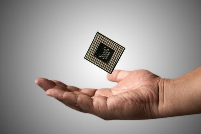 華為30多年才搞出5納米芯片，為何小米10年就能3納米