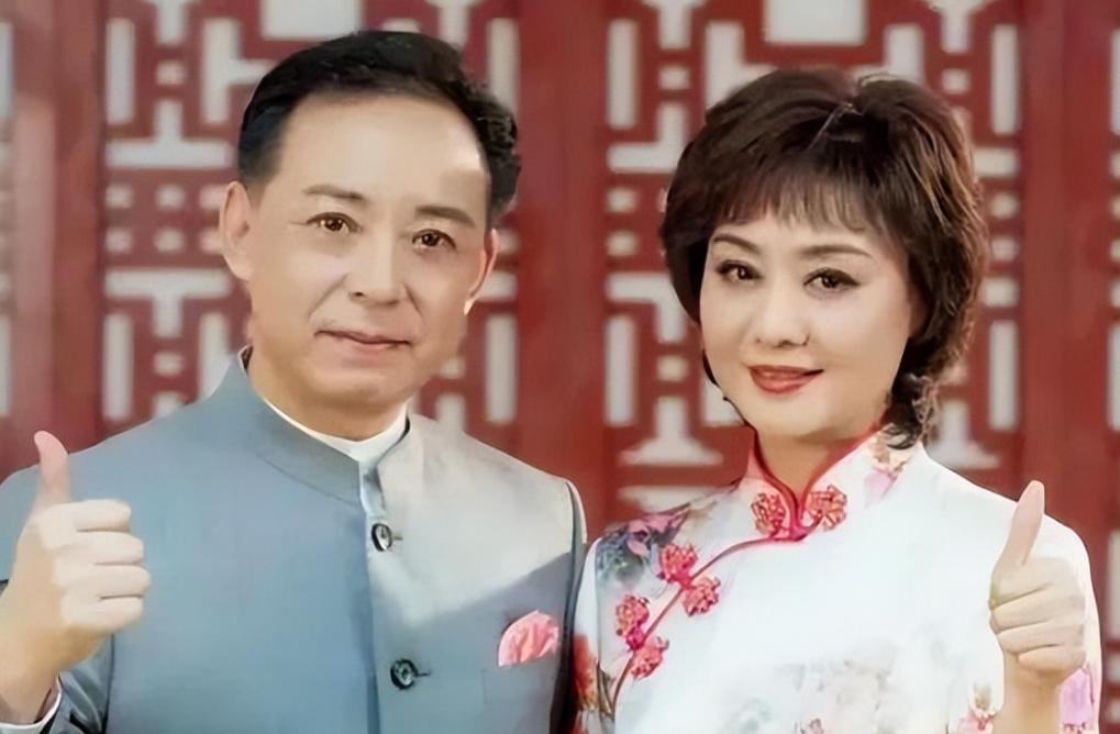 至今未婚未育,却有挚友相伴27年!59岁的她活得真通透
