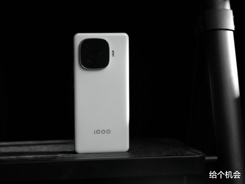 千元机性价比排名TOP 10:一加ace 5排第七,第一名没想到