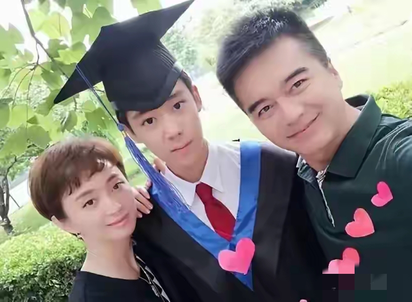 突发 演员何晴去世 生前最后的照片曝光 儿子已托给前夫现任照顾