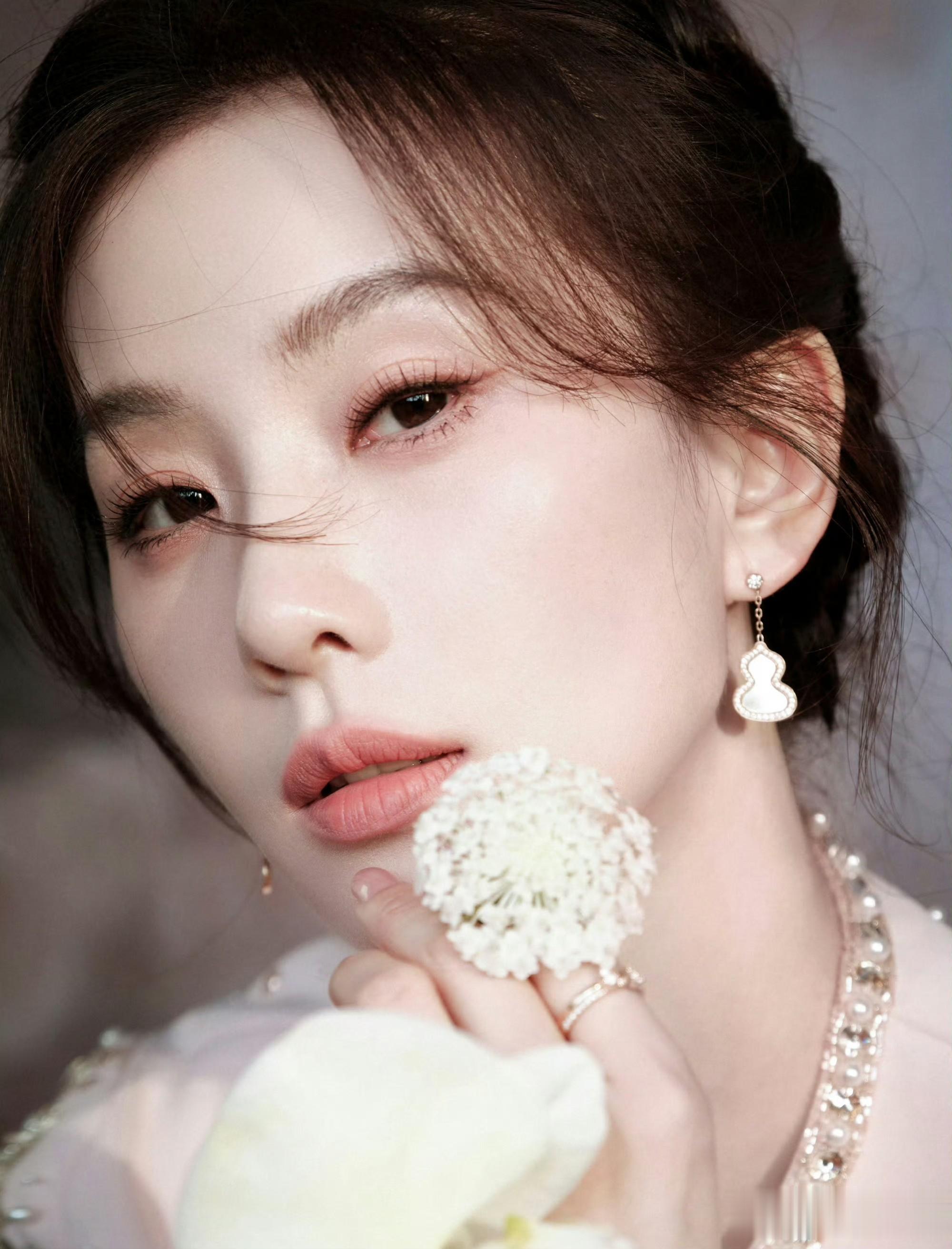 刘诗诗｜这幽怨的眼神绝了！诗爷内心戏满分