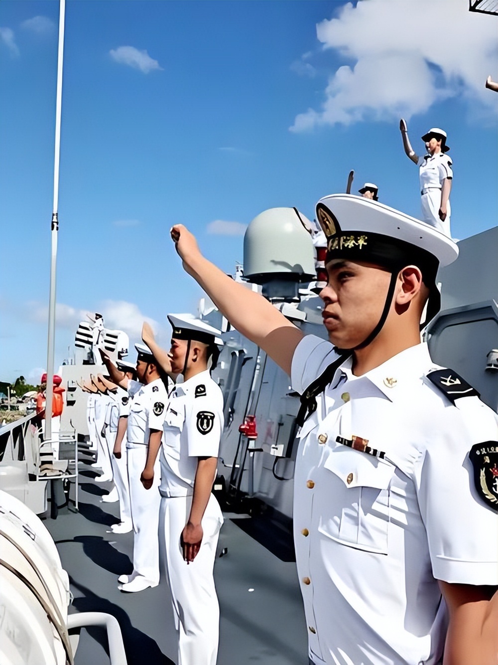 人设崩塌！台湾网红馆长爆粗骂大陆网友，还想在大陆捞金 10 亿？