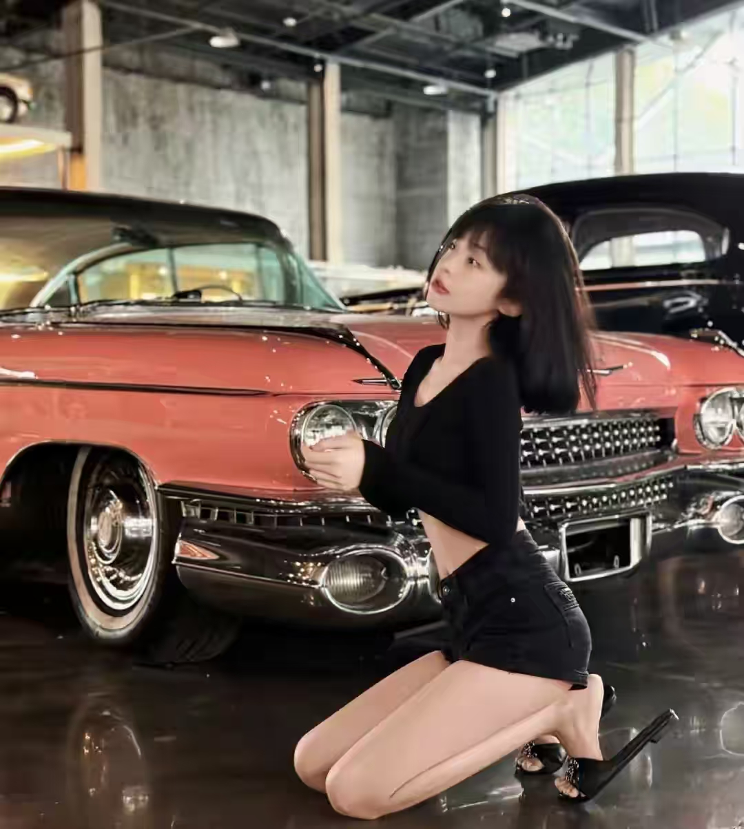 分手传闻8个月后，鹿晗关晓彤也没想到，两人的体面被女网红撕碎