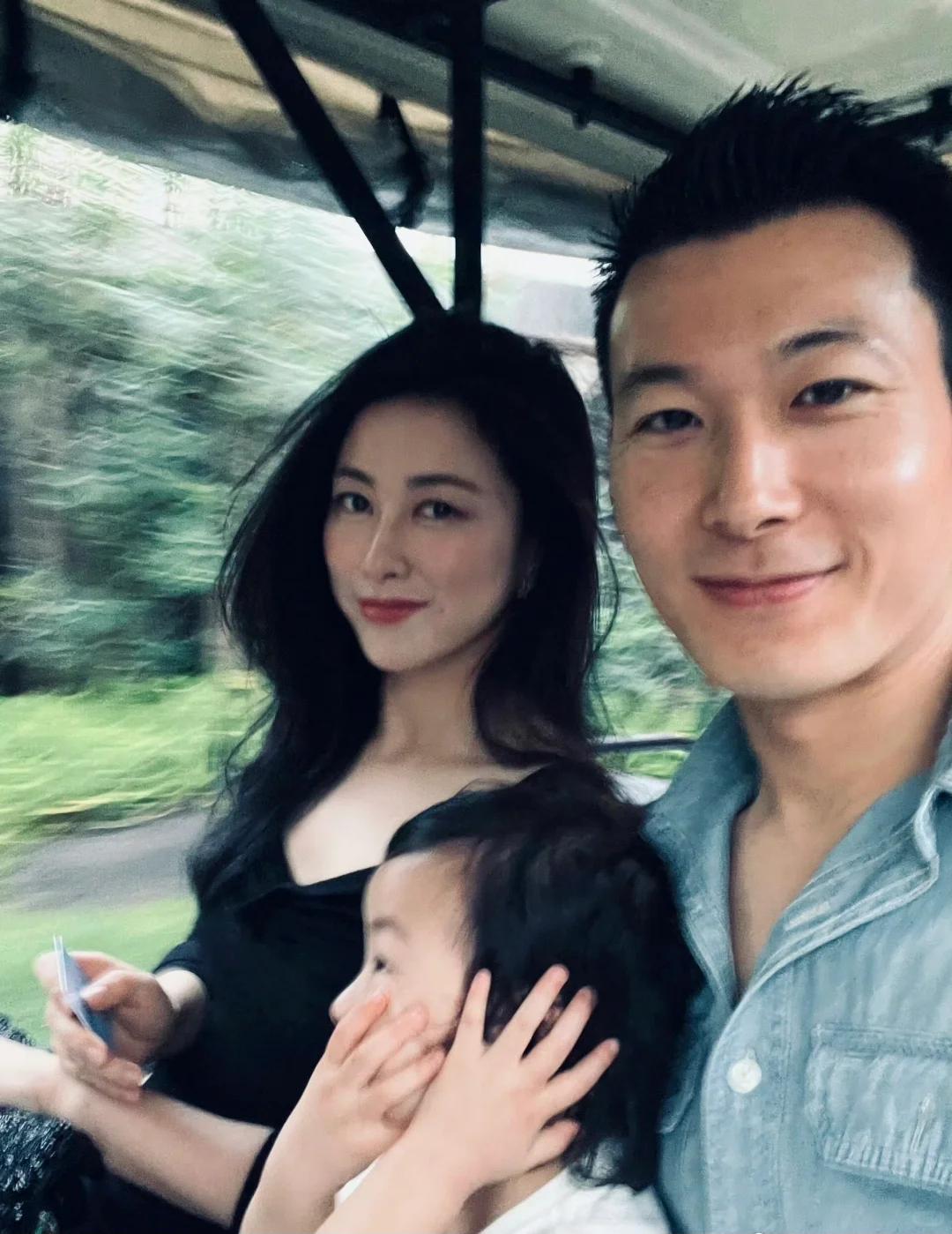 朱珠没想到,11月才过2天,自己因一场翻车采访出圈,回应显情商