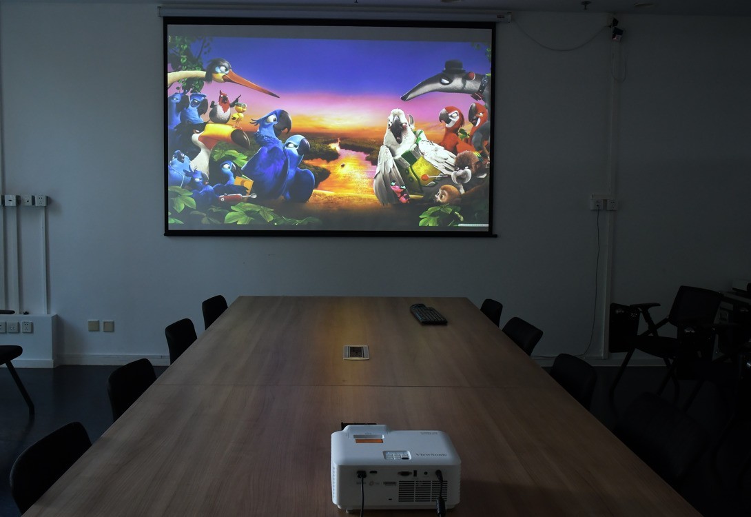 高亮/長效/易維護 優派LSD400W激光投影機評測