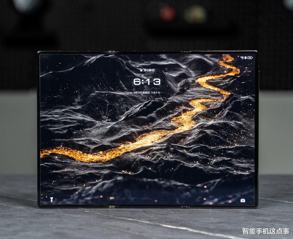 華為手機三折疊迭代：9月見！Mate80系列：攜新雙層屏幕年底見！