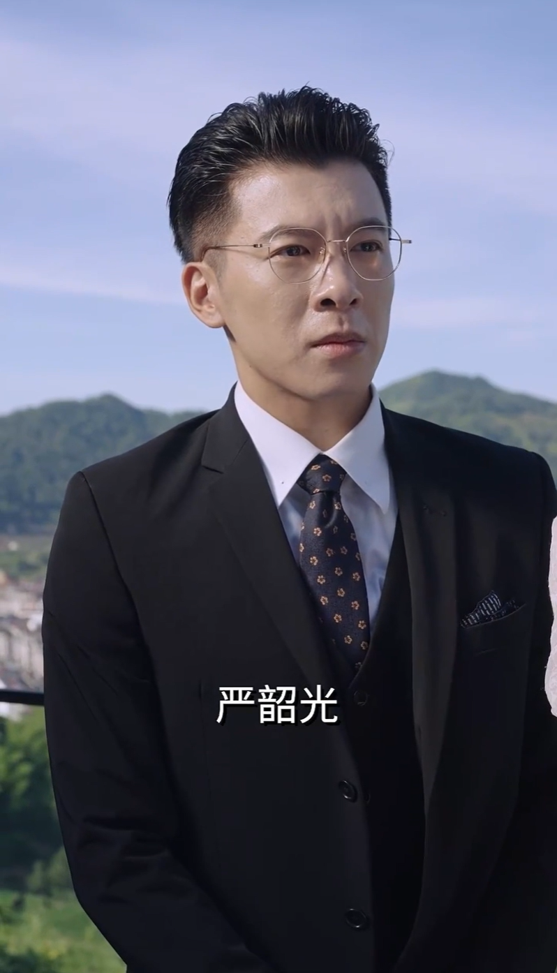 短剧圈也混进了“资本家的丑孩子”？颜值平平还演霸总、绝世美男