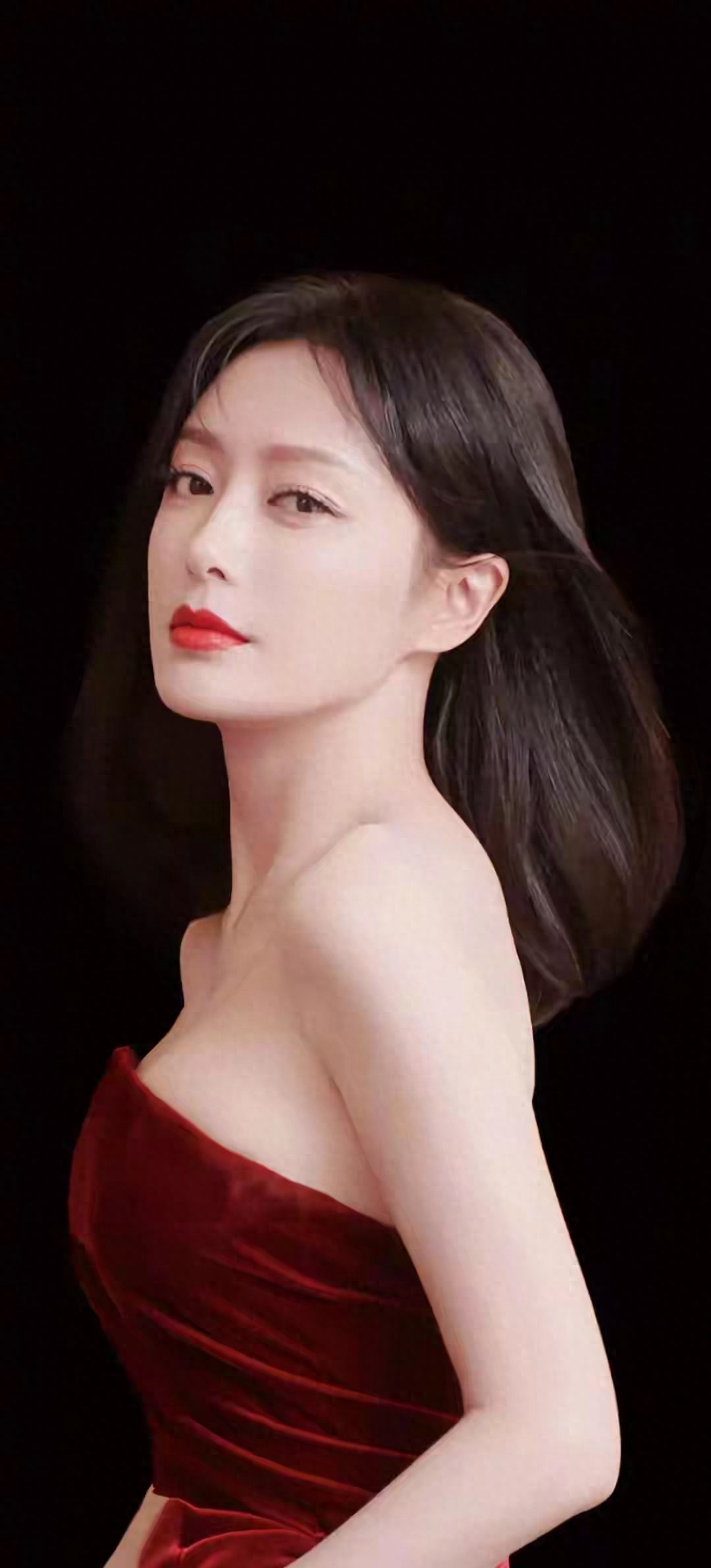 美女演员秦岚:时光淬炼的温柔力量!