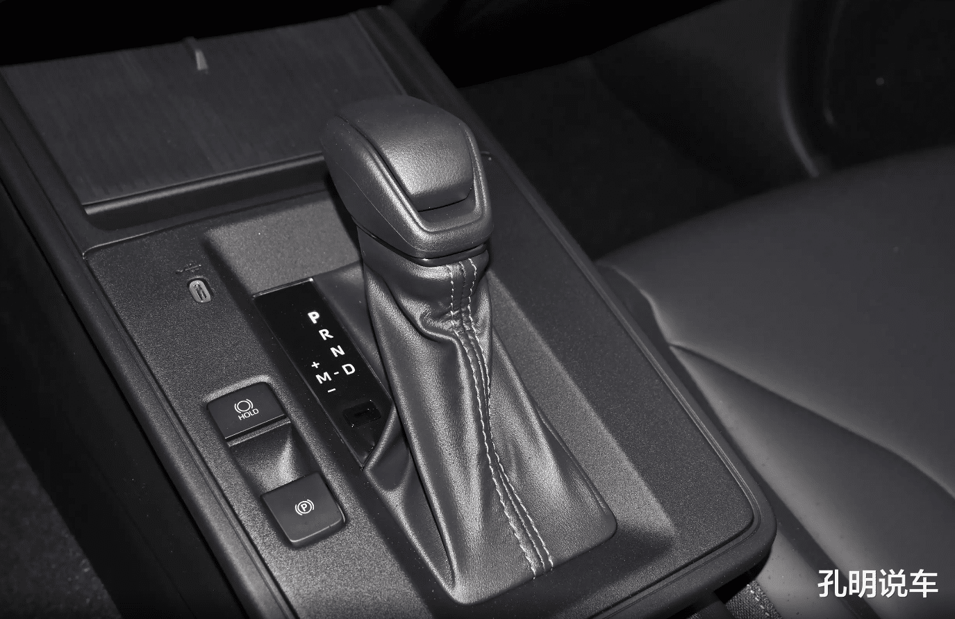 丰田雷凌L上市12.98万起，诚意不如兄弟卡罗拉，值不值？