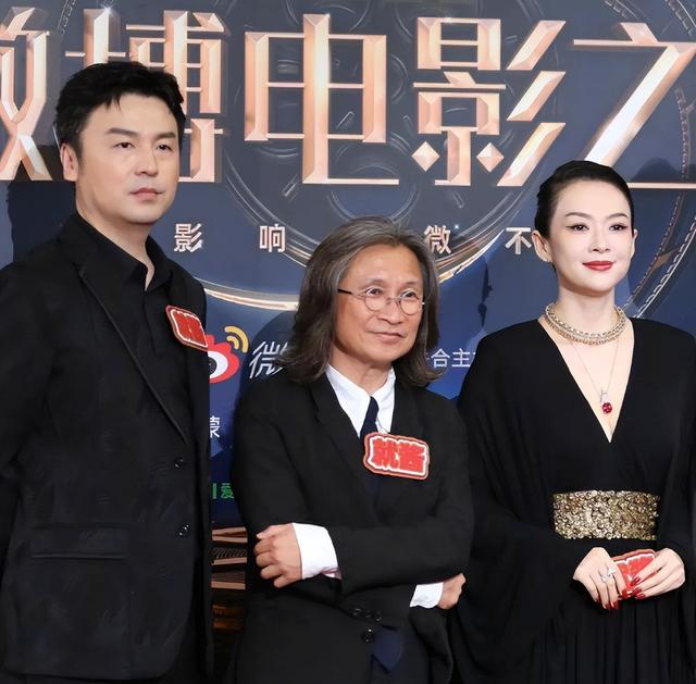 钱赚够了不装了？“不给章子怡面子”的赵丽颖，要打破圈内规矩了