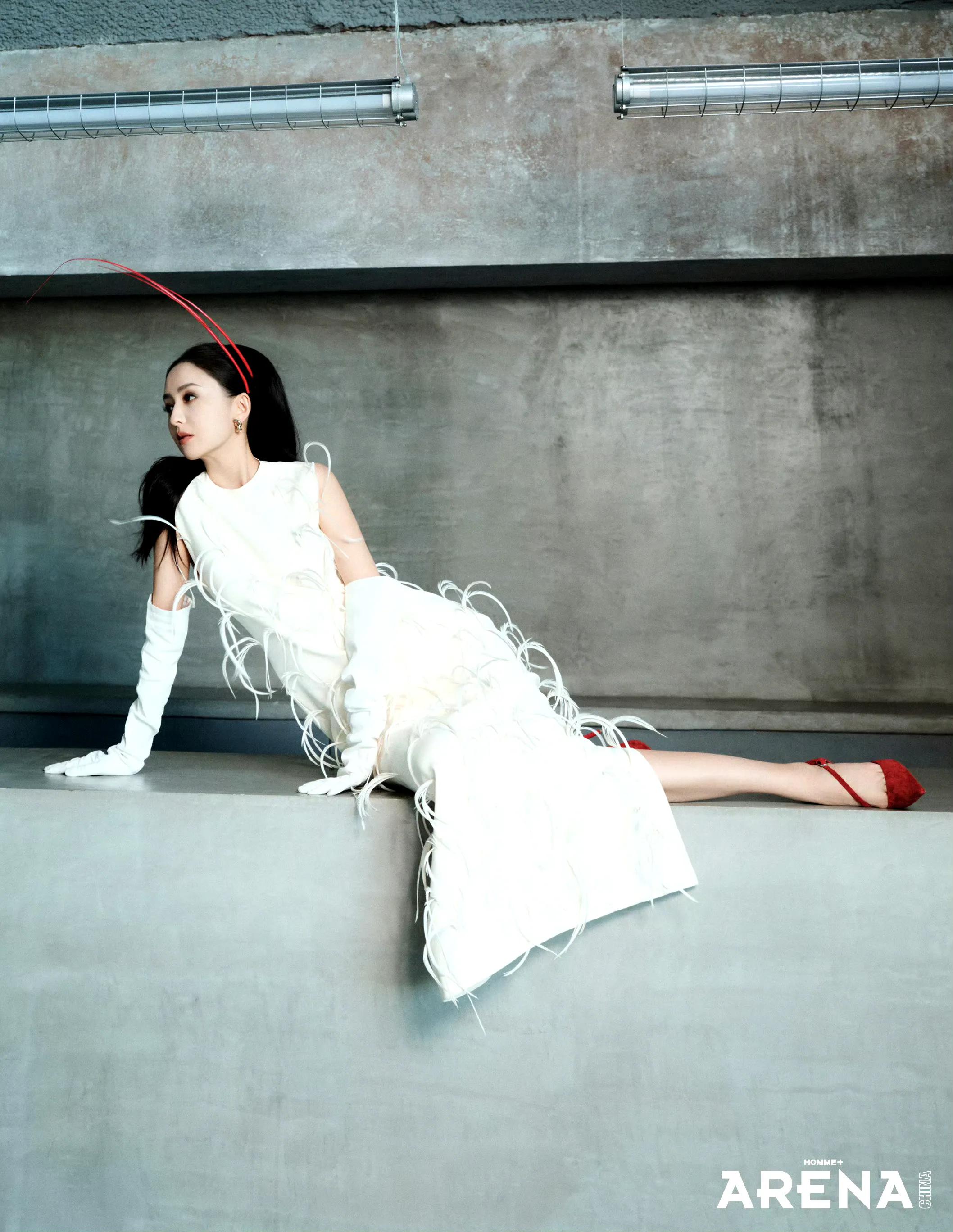 佟丽娅时尚封面写真