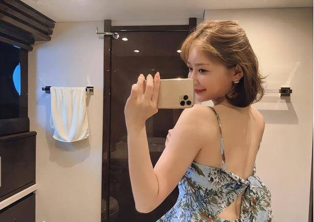 香港女星宣布婚讯,丈夫外貌引关注!