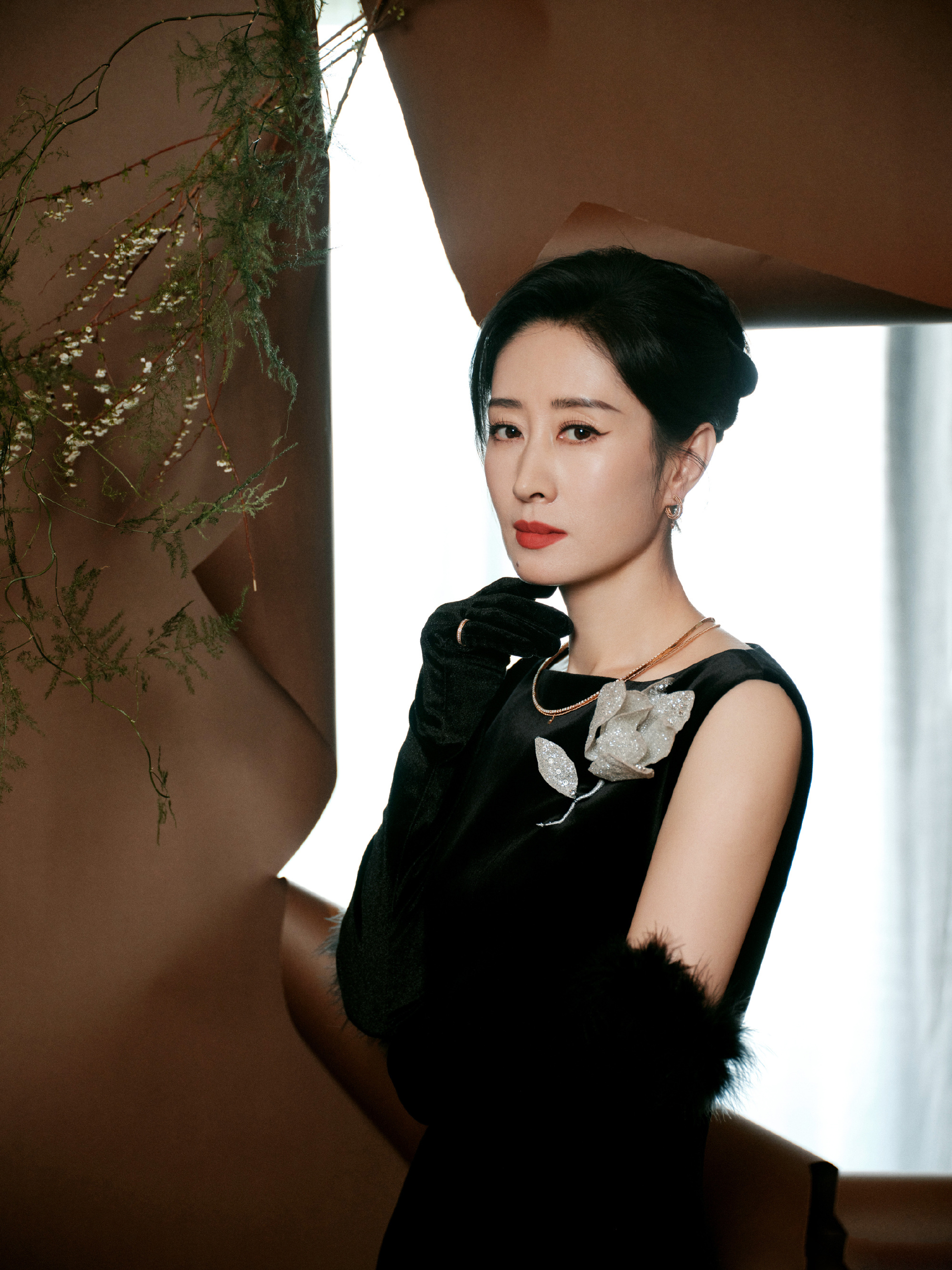 刘敏涛:你们大家都跪下,我发几张照片给你们看