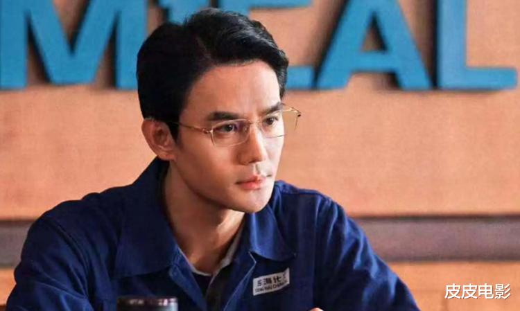 2025年评分最高的10部“年代剧”,《老舅》仅第3,第1实至名归