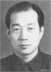 演员方青卓住北京别墅,爱做饭生活接地气,如今70岁是大学教授