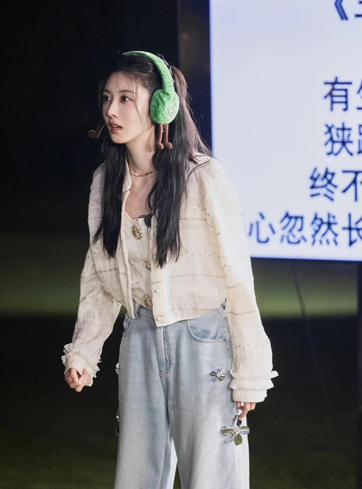 “刘小玲”的扮演者曹斐然戏外竟然这么美，这次终于火了