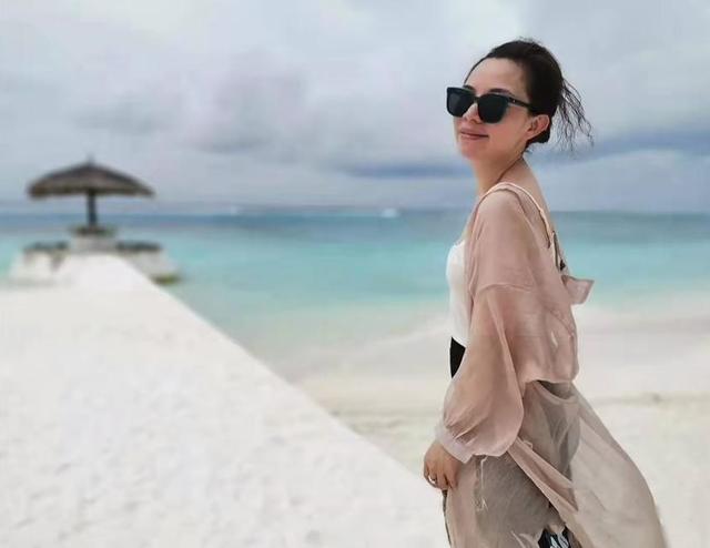 43岁主持人金昀去世，死因和细节曝光，葬礼办完闺蜜才得知消息