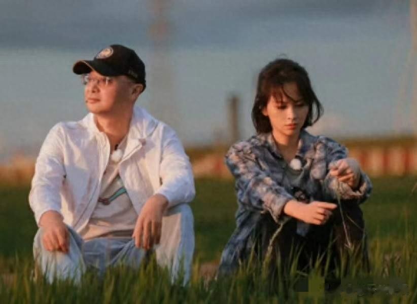 邓莎谈离婚，暗示自己有骨气不图路行钱，不希望离婚影响俩儿子