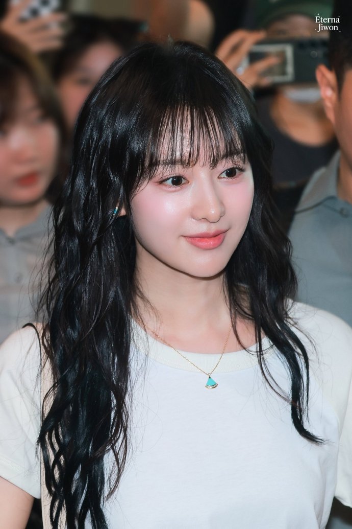 金智媛机场新图