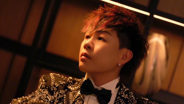 胡彦斌与易梦玲恋情被曝光，看完网友评论，快要笑死在评论区了