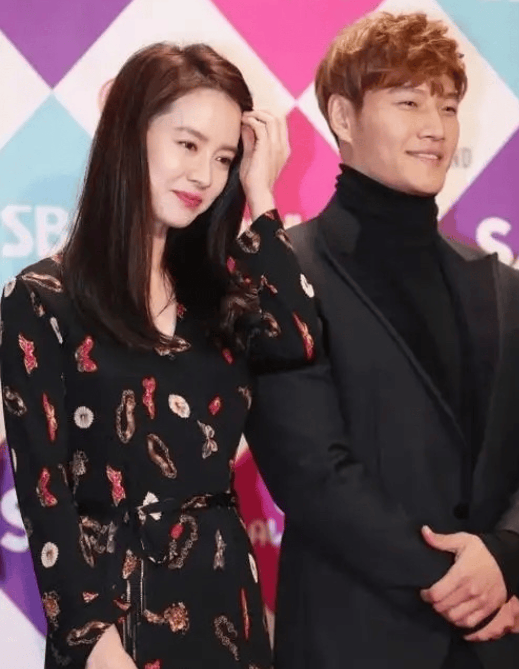 金钟国官宣结婚啦！“母胎单身”终落幕