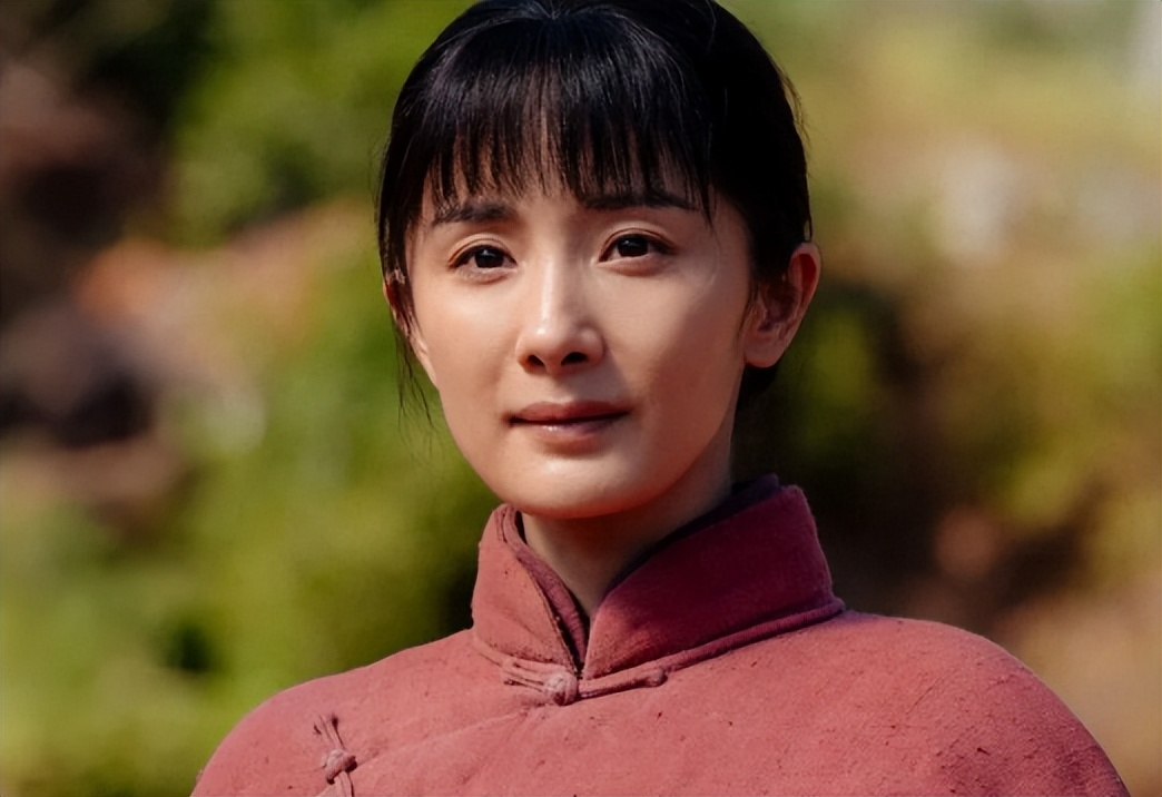 微博之夜阵容官宣：85花3人下桌，王一博和他太意外，杨幂成赢家