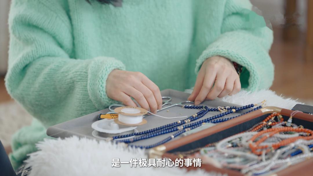 演员薛佳凝回应出家传闻