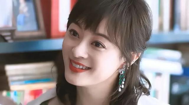 孙俪“凶相”引热议：美人迟暮，演技才是真绝色？