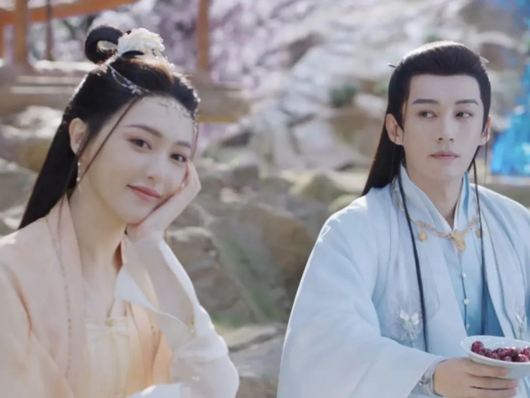 《念无双》：年龄不符就别尬演古偶，唐嫣这造型是认真的吗？