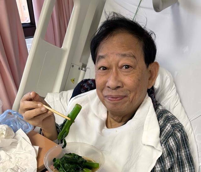 香港知名演员受病魔折磨身体抱恙,因儿子啃老不敢退休