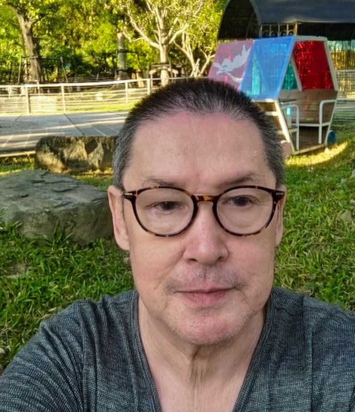 郭碧婷接爸爸住自己买的别墅!院子有上百只鸟狗猫,直夸女儿孝顺