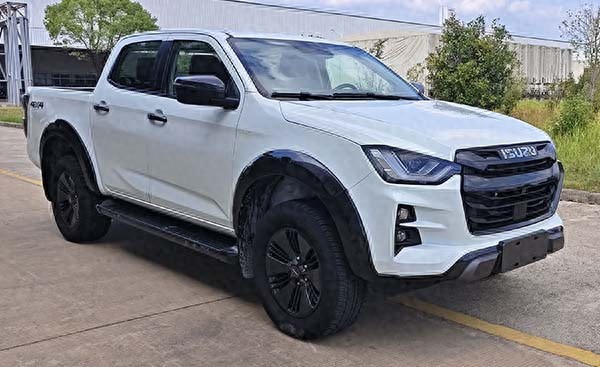 五十铃D-MAX加推新款3.0T，柴油皮卡鼻祖直面福特Ranger挑战