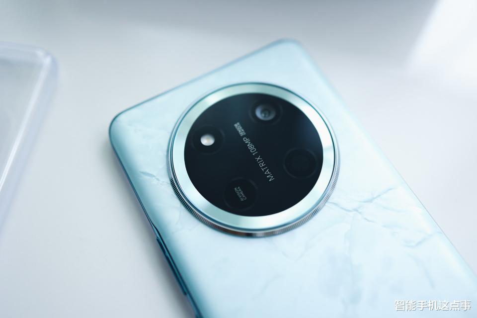 荣耀X70电池容量曝光:8100mAh加持,配置规格也悬念不大了