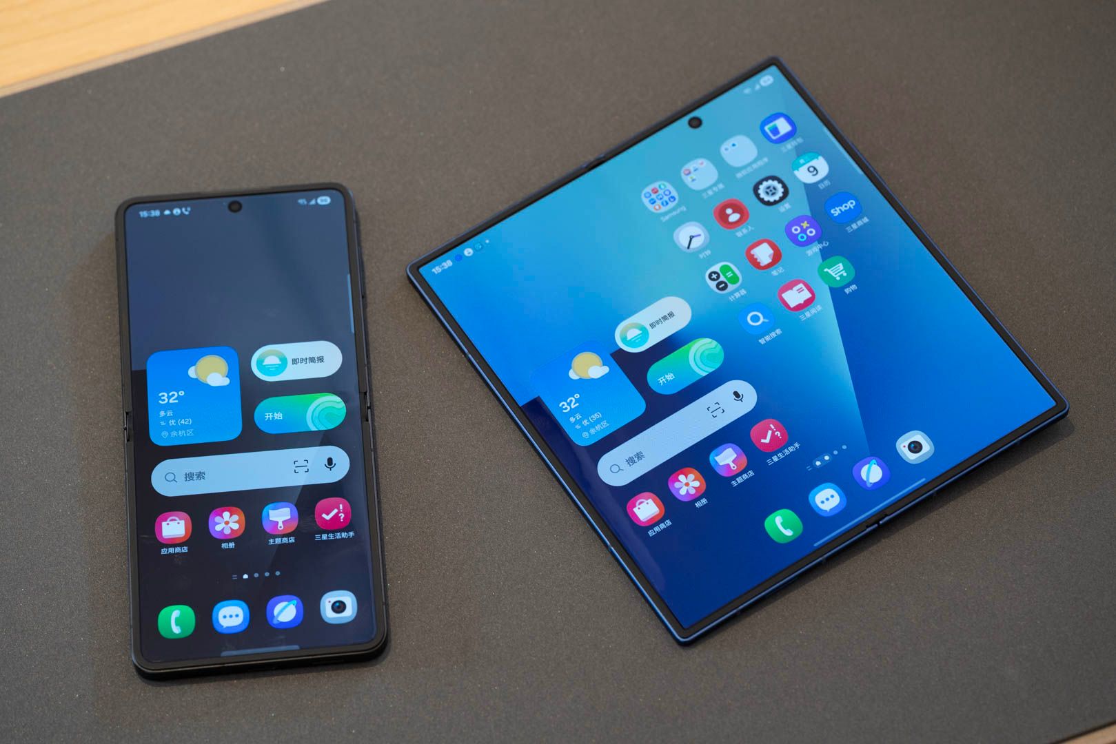 三星Z Fold7/Flip7评测:折叠屏也有Ultra体验了,要火?