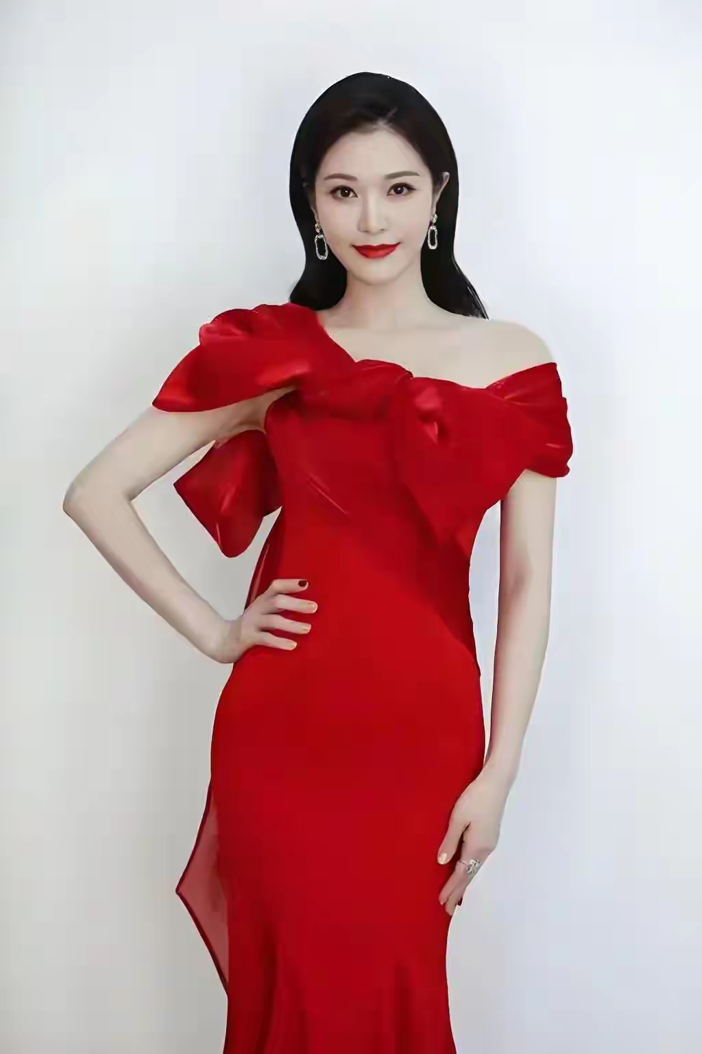 光影为媒，温雅传声——央视主持人谢映玲的初心之路！